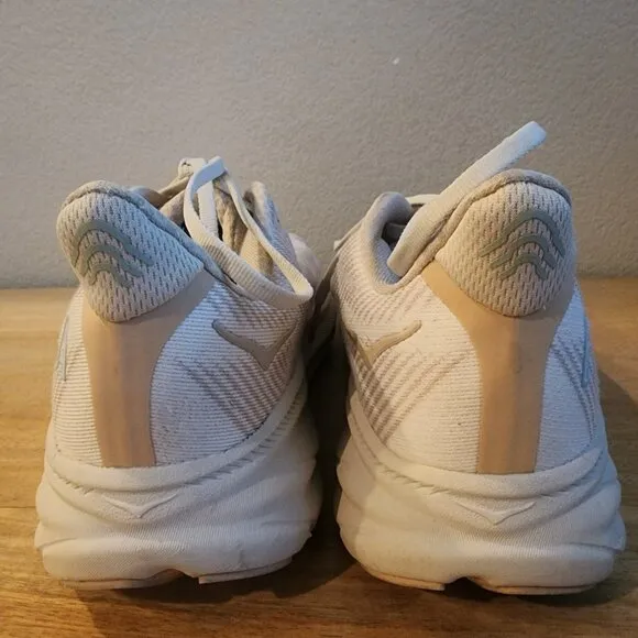 Hoka One One Clifton 9 Everyday Running Shoes Womens Size 8