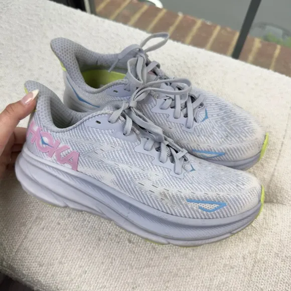 Hoka One One Clifton 9 Women's  Running Shoes (NIB) GLLS Gull / Sea Ice Size 8