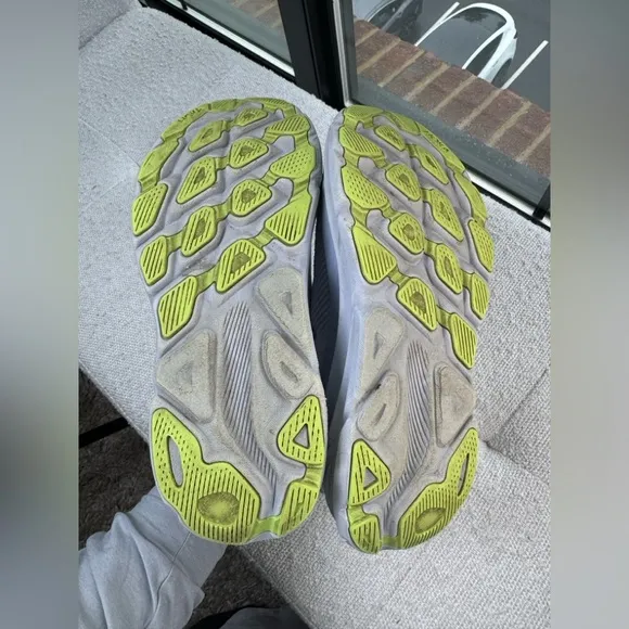 Hoka One One Clifton 9 Women's  Running Shoes (NIB) GLLS Gull / Sea Ice Size 8