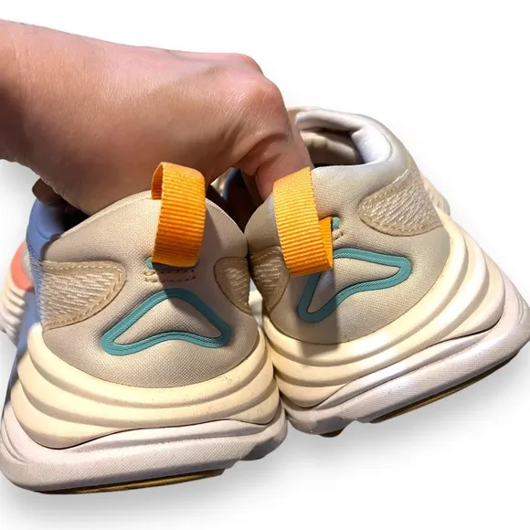 Hoka One One Gaviota 5 Running Shoes Womens Size 8 Sneakers Vanilla Eggnog
