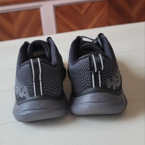 Hoka One One Hupana 2 Running Shoes in Black / Blackened Pearl - Like New