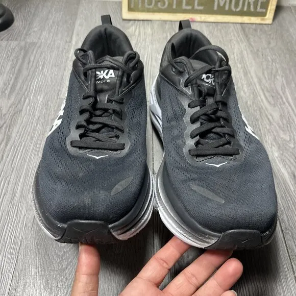 Hoka One One Mens Bondi 8 1123202 BWHT Black Running Shoes Sneakers Size 11.5 D