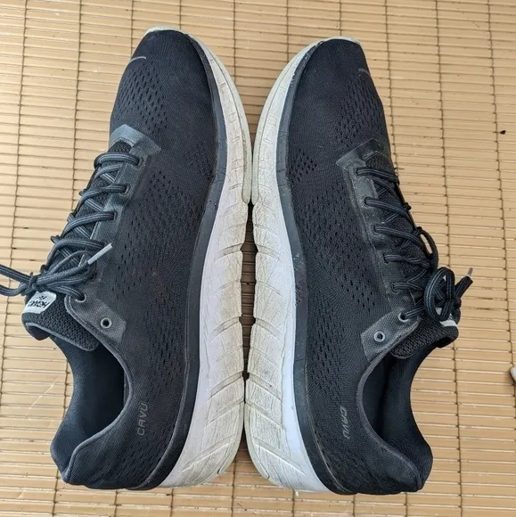 Hoka One One Mens Cavu 1019281 BWHT Black Running Shoes Sneakers Size 15 EUC!