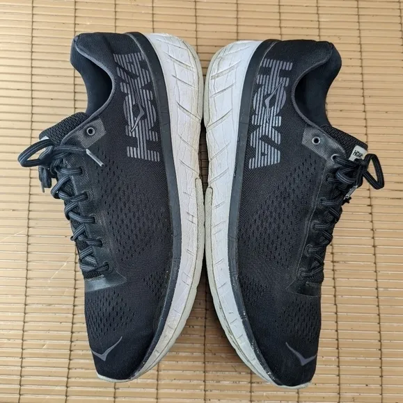 Hoka One One Mens Cavu 1019281 BWHT Black Running Shoes Sneakers Size 15 EUC!