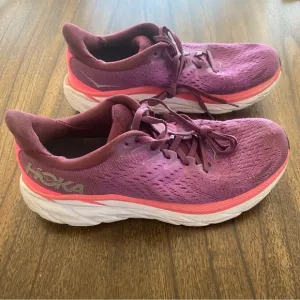 Hoka Womens Clifton 8 size 10B Grape Wine / Beautyberry Sneakers