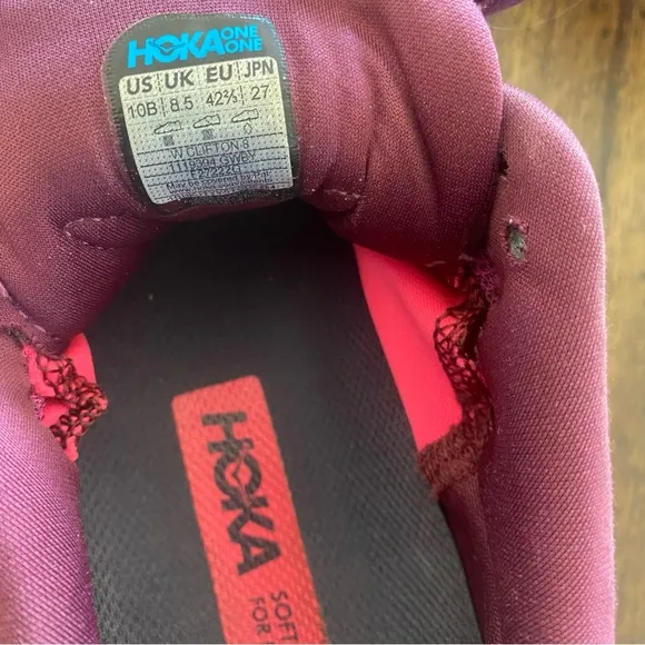 Hoka Womens Clifton 8 size 10B Grape Wine / Beautyberry Sneakers