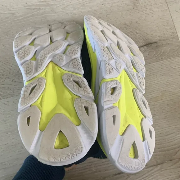 HOKA Women's Clifton Edge Running Shoes, Moonlit Ocean/Primrose, size 8