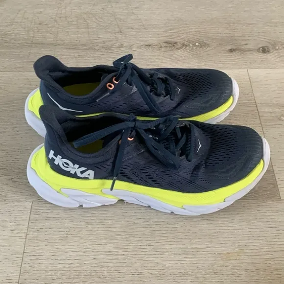 HOKA Women's Clifton Edge Running Shoes, Moonlit Ocean/Primrose, size 8