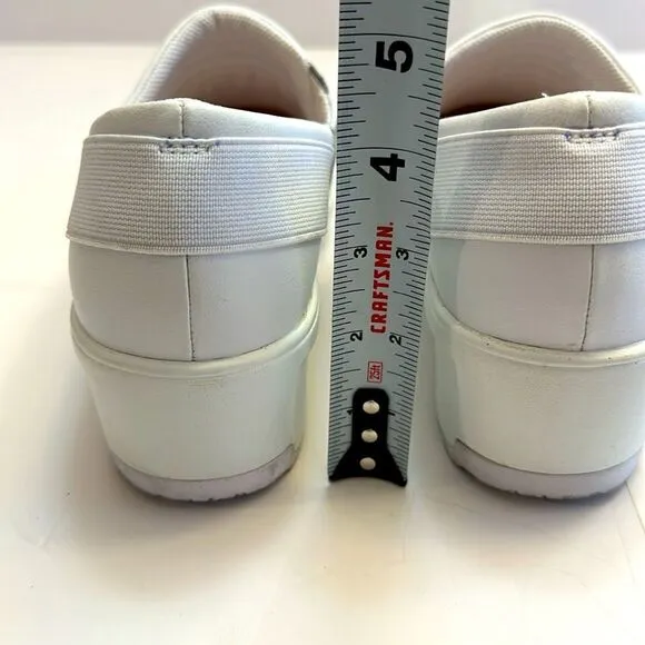 Infinity women’s nursing slip on shoes size 9