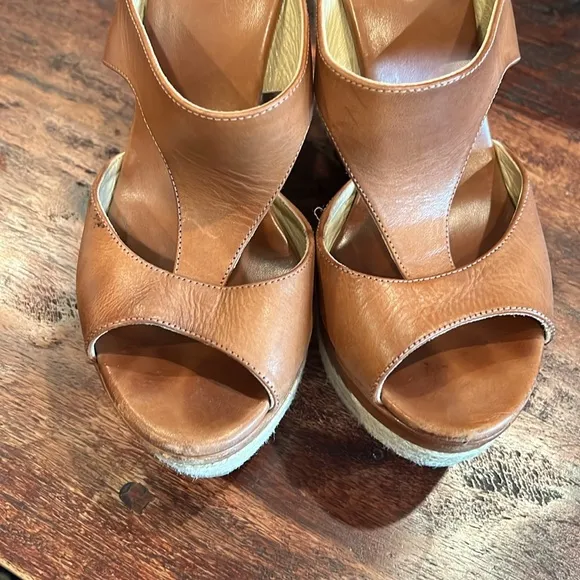 Jimmy Choo size 39.5 platform espadrille