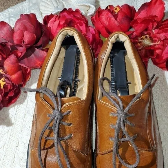 Johnston &amp; Murphy Tilden lace up dress shoes 9