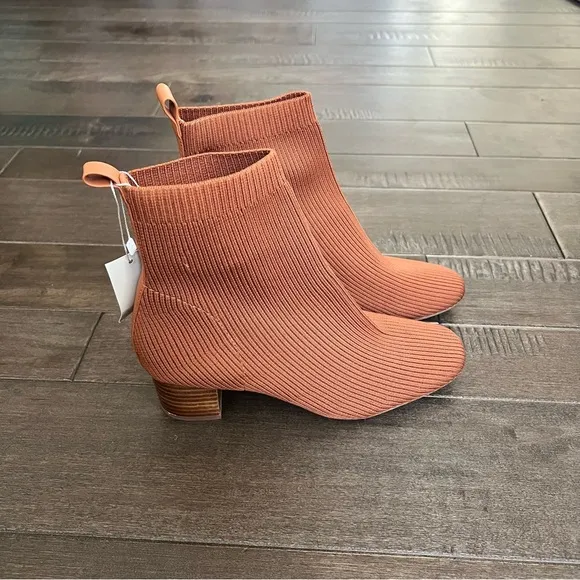 Joie Neely Block Heel Pull On Shoes Knit 7.5 Sock-ribbed Booties Ankle Boots