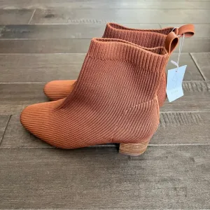 Joie Neely Block Heel Pull On Shoes Knit 7.5 Sock-ribbed Booties Ankle Boots