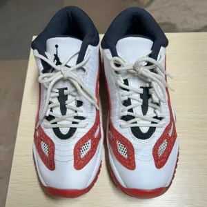 Jordan 11 Retro Low IE 'Gym Red' US 5Y