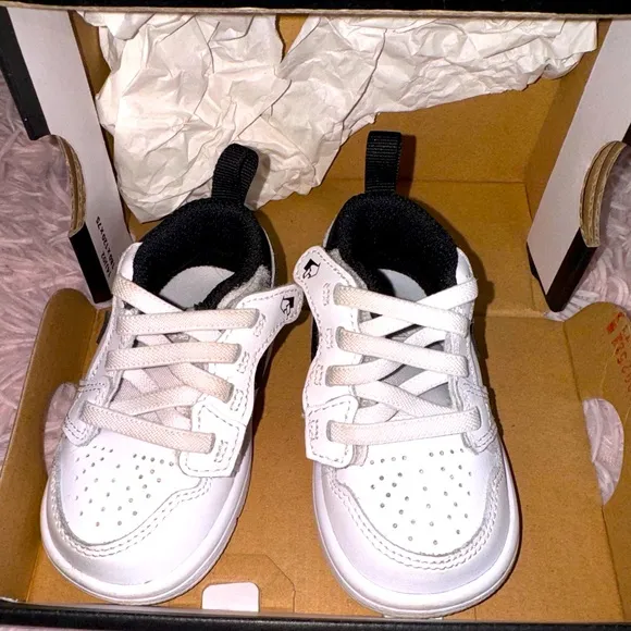 Jordan AJ 1 Low