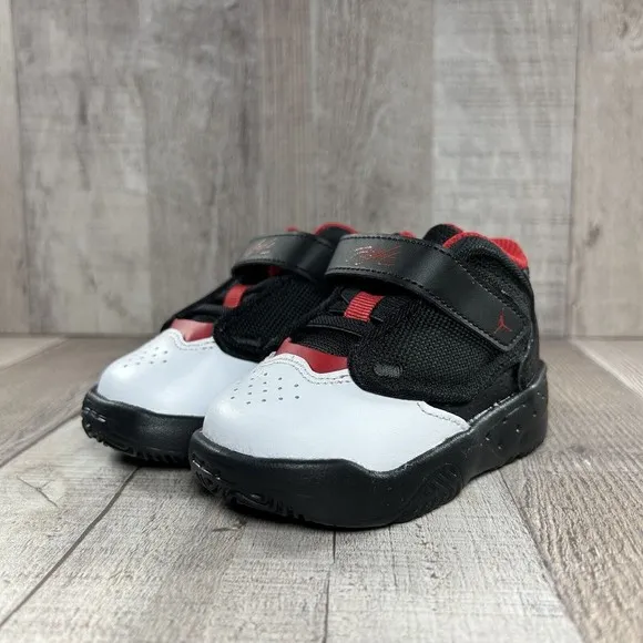 Jordan Max Aura 4 (TD) Baby's Sneaker Black Gym Red-White Size 5C DQ8402-061