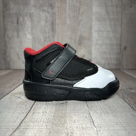 Jordan Max Aura 4 (TD) Baby's Sneaker Black Gym Red-White Size 5C DQ8402-061