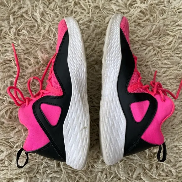 Jordan youth 3Y pink running kids shoes