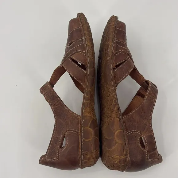 Josef Seibel Rosalie 29 Closed Toe Sandals in Brandy - Size 6-6 1/2 (37)