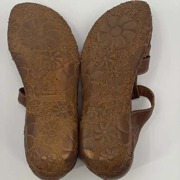 Josef Seibel Rosalie 29 Closed Toe Sandals in Brandy - Size 6-6 1/2 (37)