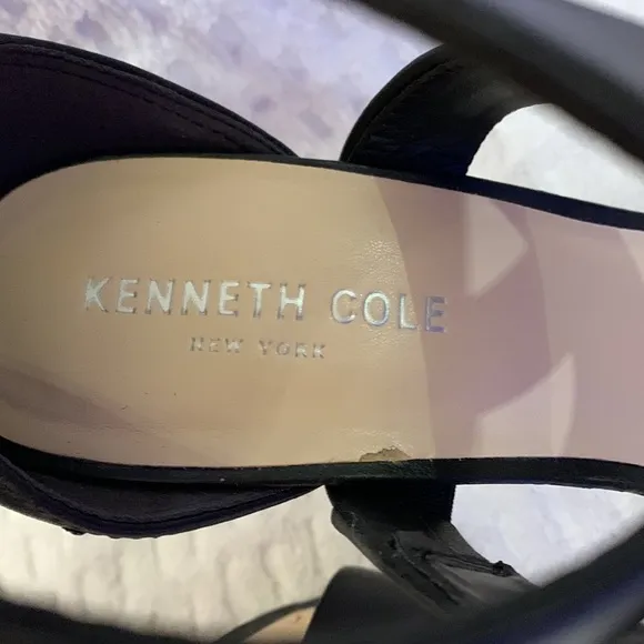 Kenneth Cole stilettos w/gold trim around front; excellent condition, 8 medium