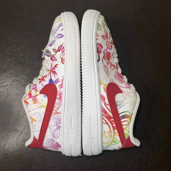 Kids Nike Air Force 1 18 “Gym Red”…