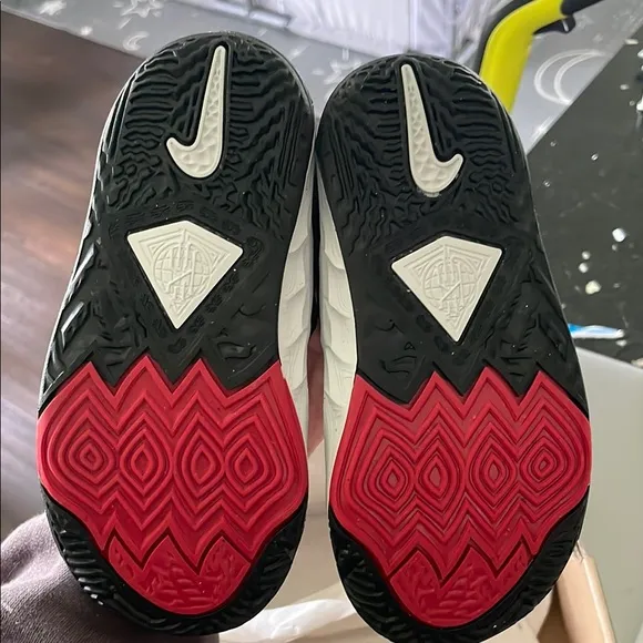 Kyrie 8 TD brand new