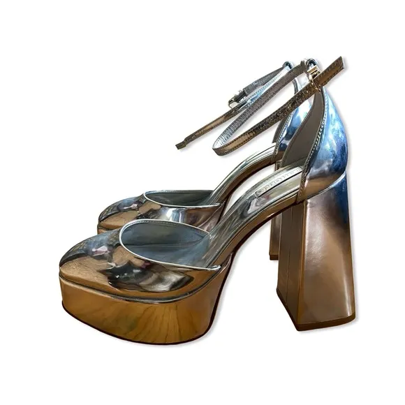 Larroude Ari Pumps Silver Specchio platforms shoes heels revolve Sz 9 box