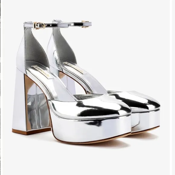 Larroude Ari Pumps Silver Specchio platforms shoes heels revolve Sz 9 box