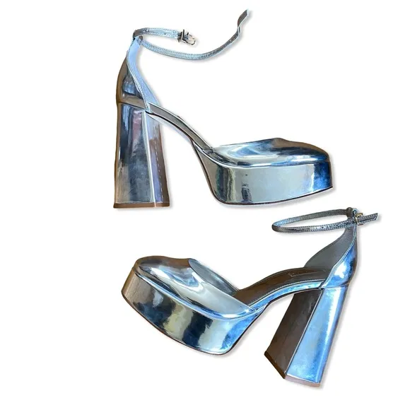 Larroude Ari Pumps Silver Specchio platforms shoes heels revolve Sz 9 box