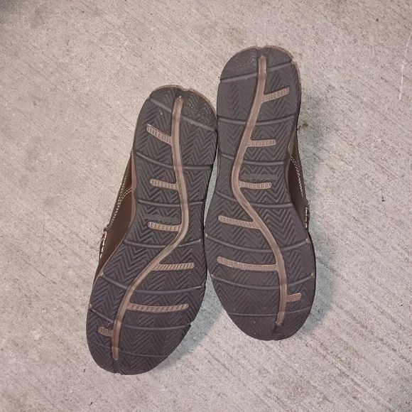 Like New Brown Hush Puppies School Moccasin TS Field Casual Shoes Boys 5½