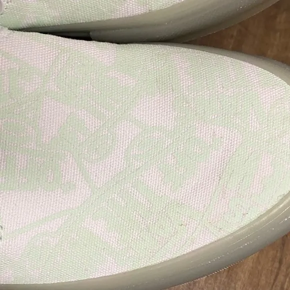Like new! Vans PopCush Slip On 'Glow In The Dark' Low Skate Shoes