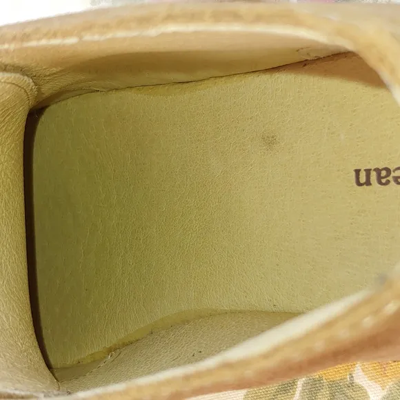 L.L. Bean Women's Stonington Suede Chukka Ankle Boots in Tan size 10