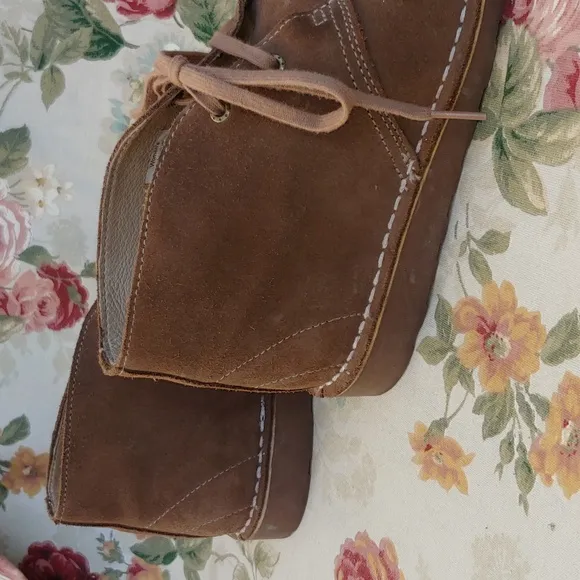 L.L. Bean Women's Stonington Suede Chukka Ankle Boots in Tan size 10