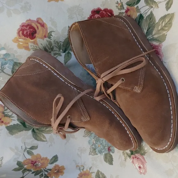 L.L. Bean Women's Stonington Suede Chukka Ankle Boots in Tan size 10
