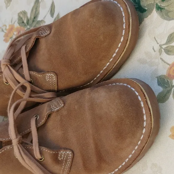 L.L. Bean Women's Stonington Suede Chukka Ankle Boots in Tan size 10