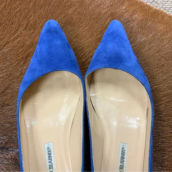 Manolo Blahnik Blue Suede Ballet Flats womens 37 1/2 GREAT SHAPE