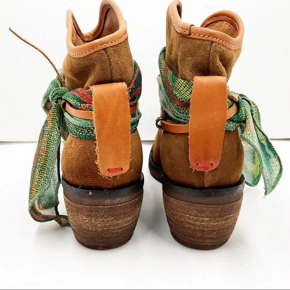 🆕{Manuel Alves} Western Leather Ankle Booties
