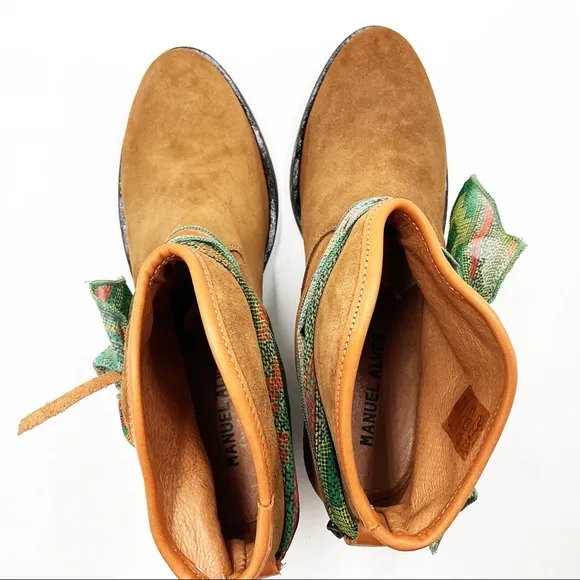 🆕{Manuel Alves} Western Leather Ankle Booties