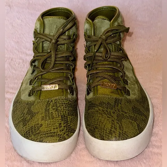 Men’s Jordan Westbrook size 9.5 Military Green Snakeskin