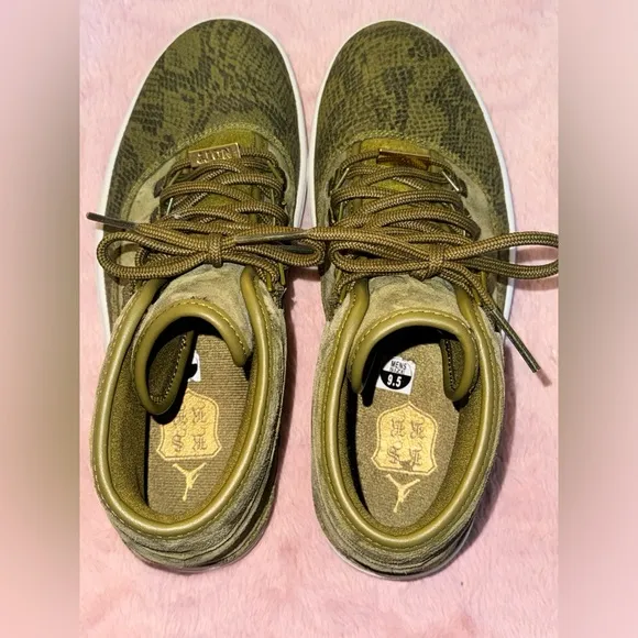 Men’s Jordan Westbrook size 9.5 Military Green Snakeskin