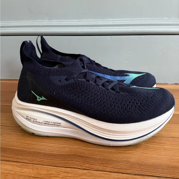 Men’s Mizuno Neo Vista II Running Shoes | Sz 10.5 | Navy blue