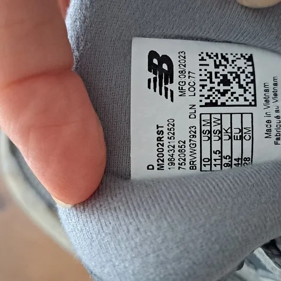 Men's New Balance gray running shoes size 10