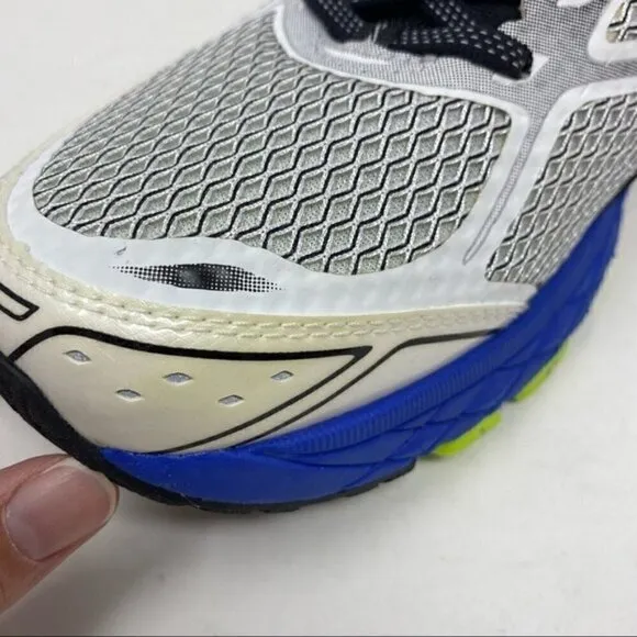 Men’s New Balance M860WB6 Athletic running shoes