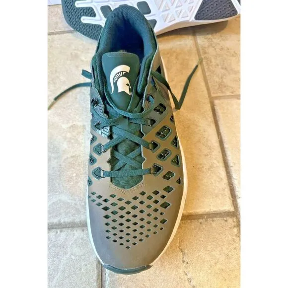 Michigan‎ State Nike Shoes - Men's 12.5 EXC