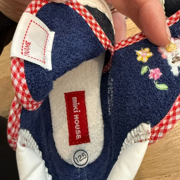 MIKI HOUSE - Usako’s Flower Garden First Walker Shoes - size 12.5 or US 5.5