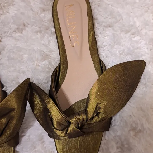 Milines Slip On Shoes Olive Green Size 36 Excellent Likenew Condition
