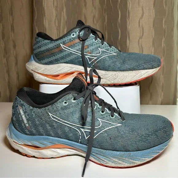 Mizuno Wave Inspire 19 Men's 9 Running Shoes Blue Support Cushioned Carbon