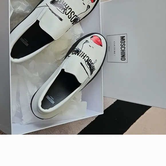 Moschino Shoes Slip On Sz 37 Us 7 Unique Crying Couture Jerry Scott N/box Women