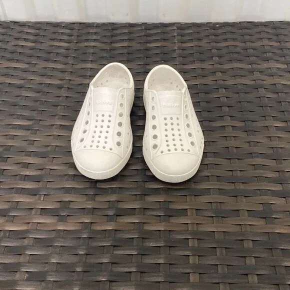 Native Jeffersons shoes children’s size 7